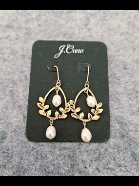 J. Crew Gold Leaf Hoop Earrings with Fresh Water Pearl  NEW!